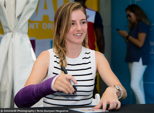 Кэтрин Беллис: "Я бы не решилась на операции, если бы не любила теннис" Кэтрин Беллис: "Я бы не решилась на операции, если бы не любила теннис"