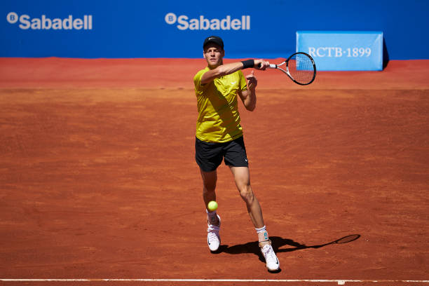 Барселона. Синнер снова победил Шварцмана, де Минор и Норри разгромили "нейтральных" теннисистов Барселона. Синнер снова победил Шварцмана, де Минор и Норри разгромили "нейтральных" теннисистов