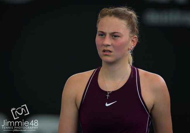 Пуатье. Костюк не сумела выиграть стартовый матч