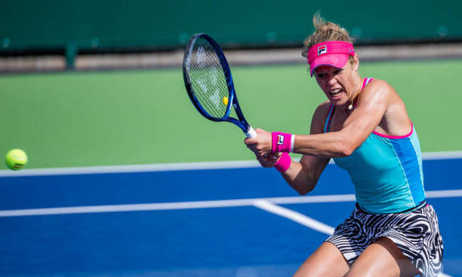 Варшава. Зигемунд выиграла два матча за день, Швёнтек и Викмайер доиграют полуфинал в воскресенье