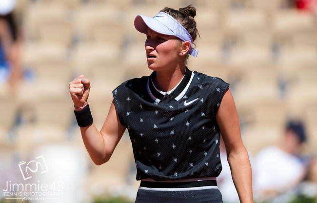 Ролан Гаррос. Вондроушова победила Мартич в четвертьфинальном матче Ролан Гаррос. Вондроушова победила Мартич в четвертьфинальном матче