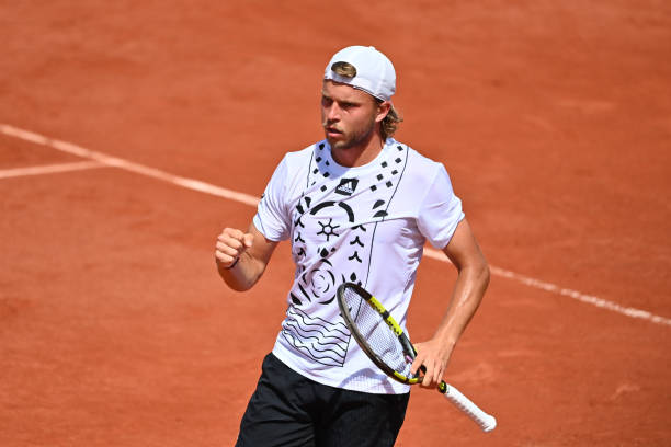 Марракеш. Мюллер победил Музетти и впервые сыграет в полуфинале турнира ATP, Эванс и Карбальес Баэна разыграют место в финале Марракеш. Мюллер победил Музетти и впервые сыграет в полуфинале турнира ATP, Эванс и Карбальес Баэна разыграют место в финале