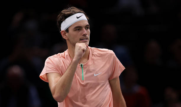 Париж. Иснер, Фритц и Норри выиграли свои стартовые матчи Париж. Иснер, Фритц и Норри выиграли свои стартовые матчи