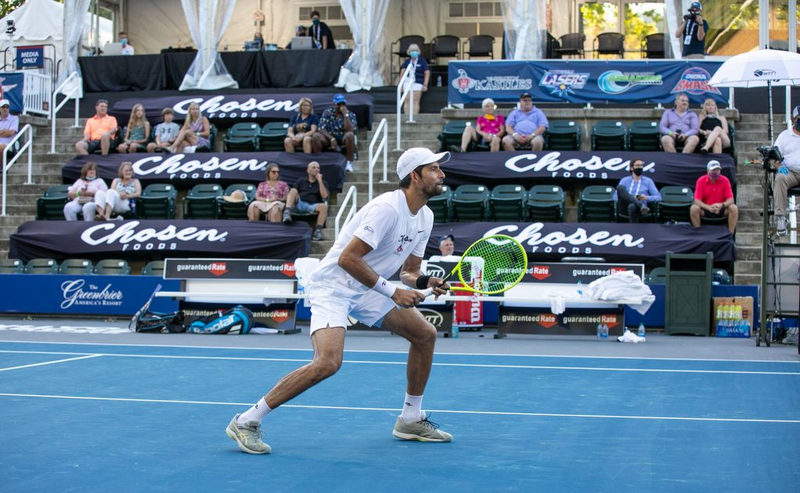 Зрители на командном турнире в США не соблюдают масочный режим, несмотря на изначальные правила (ФОТО) Зрители на командном турнире в США не соблюдают масочный режим, несмотря на изначальные правила (ФОТО)