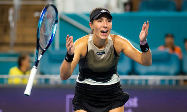 Майами. Пегула отыграла матчболы Потаповой и вышла в полуфинал Майами. Пегула отыграла матчболы Потаповой и вышла в полуфинал