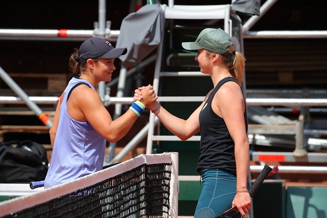 Свитолина провела тренировку с Барти на кортах Ролан Гаррос (ВИДЕО) Свитолина провела тренировку с Барти на кортах Ролан Гаррос (ВИДЕО)