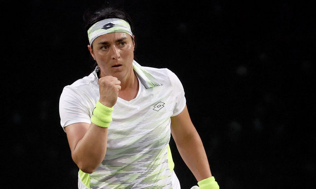 Чарльстон. Жабер победила Касаткину, Пегула и Бенчич доиграют полуфинал в воскресенье