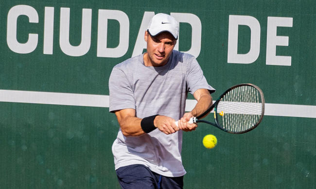 Эшторил. Крутых проиграл в стартовом матче отборочной сетки Эшторил. Крутых проиграл в стартовом матче отборочной сетки