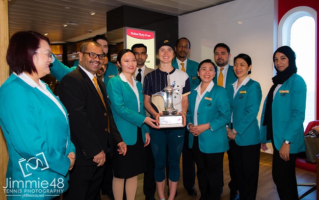 Свитолина посетила легендарный лайнер-отель на набережной в Дубае