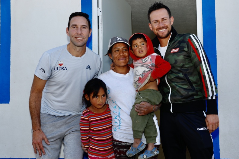 Федерер и Зверев собрали рекордное количество зрителей на теннисном матче