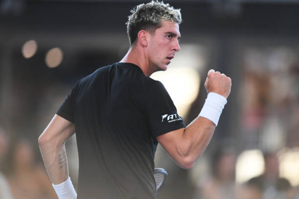 Аделаида. Коккинакис вновь выиграл в трех сетах и продолжает защиту титула, Дрэйпер взял реванш у Хачанова Аделаида. Коккинакис вновь выиграл в трех сетах и продолжает защиту титула, Дрэйпер взял реванш у Хачанова