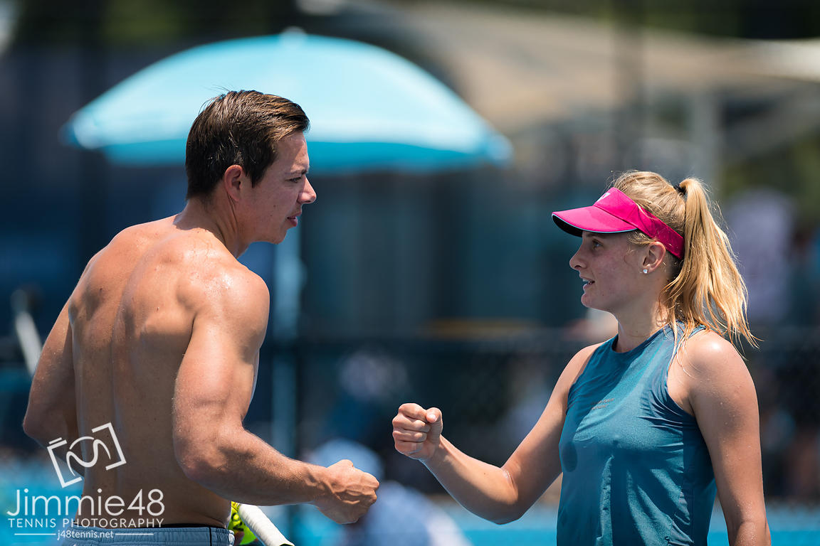 Даяна Ястремская готовится к своему первому матчу в Брисбене Даяна Ястремская готовится к своему первому матчу в Брисбене