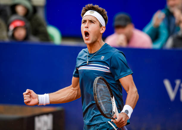 Сантьяго. Этчеверри впервые сыграет в полуфинале на турнире ATP, Баес и Ярри продолжают борьбу за титул Сантьяго. Этчеверри впервые сыграет в полуфинале на турнире ATP, Баес и Ярри продолжают борьбу за титул