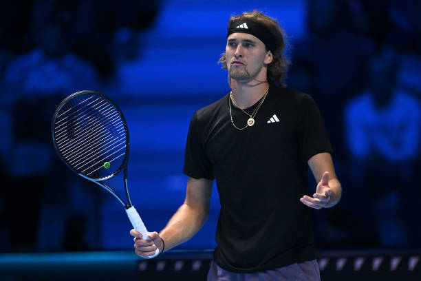 ATP Finals. Зверев проиграл Медведеву в матче второго тура, но сохраняет шансы на выход в полуфинал