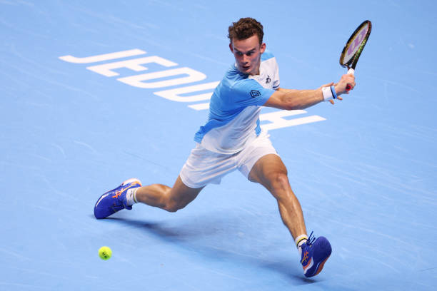 Next Gen ATP Finals. Ван Аш и Меджедович выиграли свои матчи первого тура в Красной группе