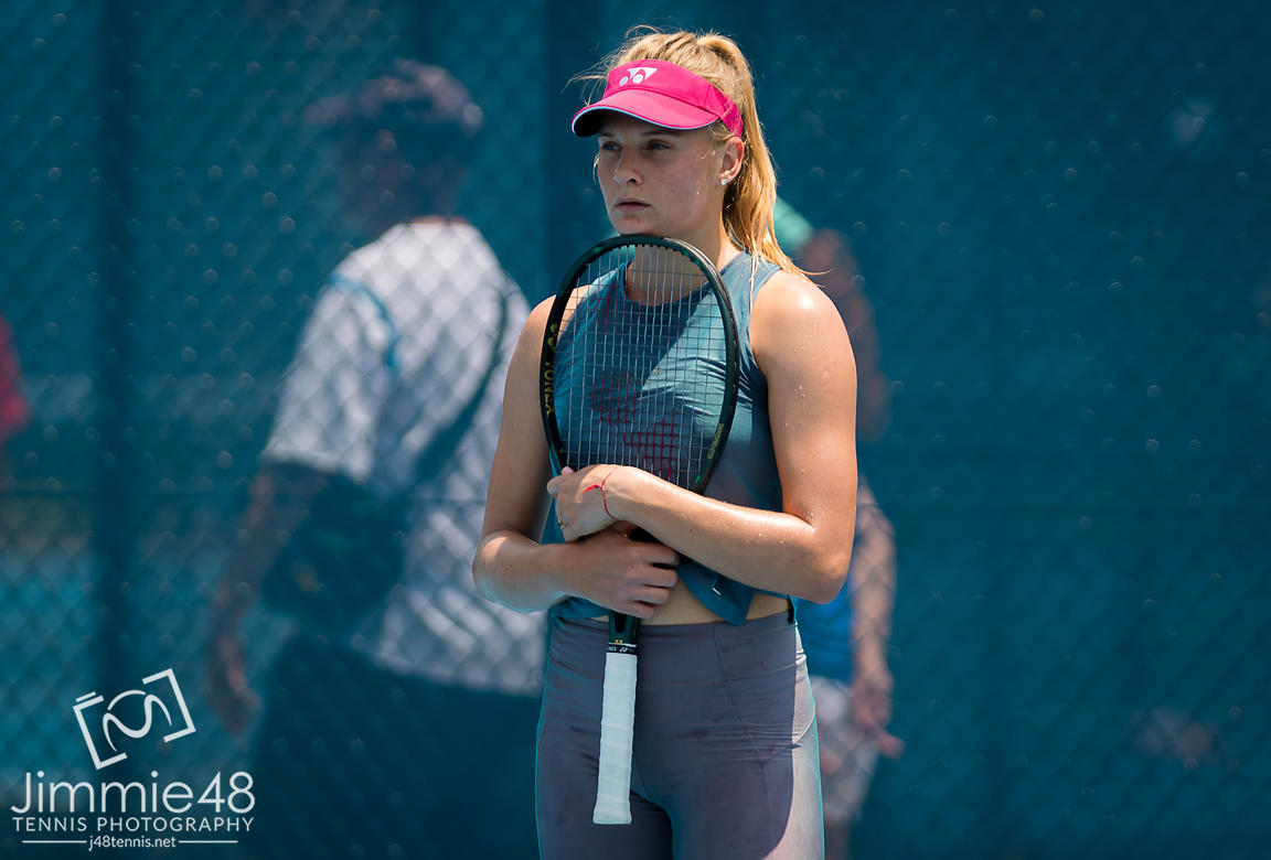 Даяна Ястремская готовится к своему первому матчу в Брисбене Даяна Ястремская готовится к своему первому матчу в Брисбене