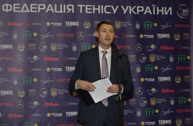 Евгений Зукин: "Для лучшей коммуникации с игроками мы специально назначили нового менеджера сборной" Евгений Зукин: "Для лучшей коммуникации с игроками мы специально назначили нового менеджера сборной"