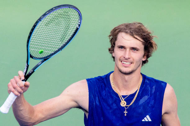 Дубай. Джокович и Зверев пробились в полуфинал турнира Дубай. Джокович и Зверев пробились в полуфинал турнира