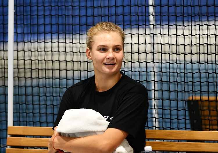 Кубок Федерации. Завацкая и Ястремская потренировались на корте в Таллине