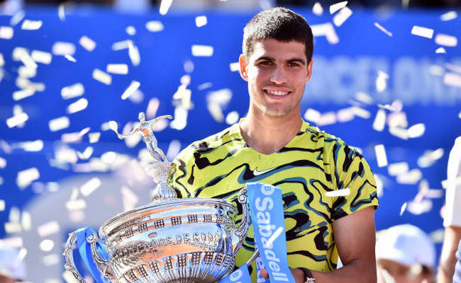 Барселона. Алькарас победил Циципаса в финале турнира Барселона. Алькарас победил Циципаса в финале турнира