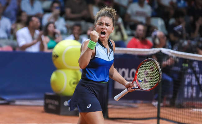 Палермо. Паолини и Чжэн Циньвэнь встретятся в финале турнира