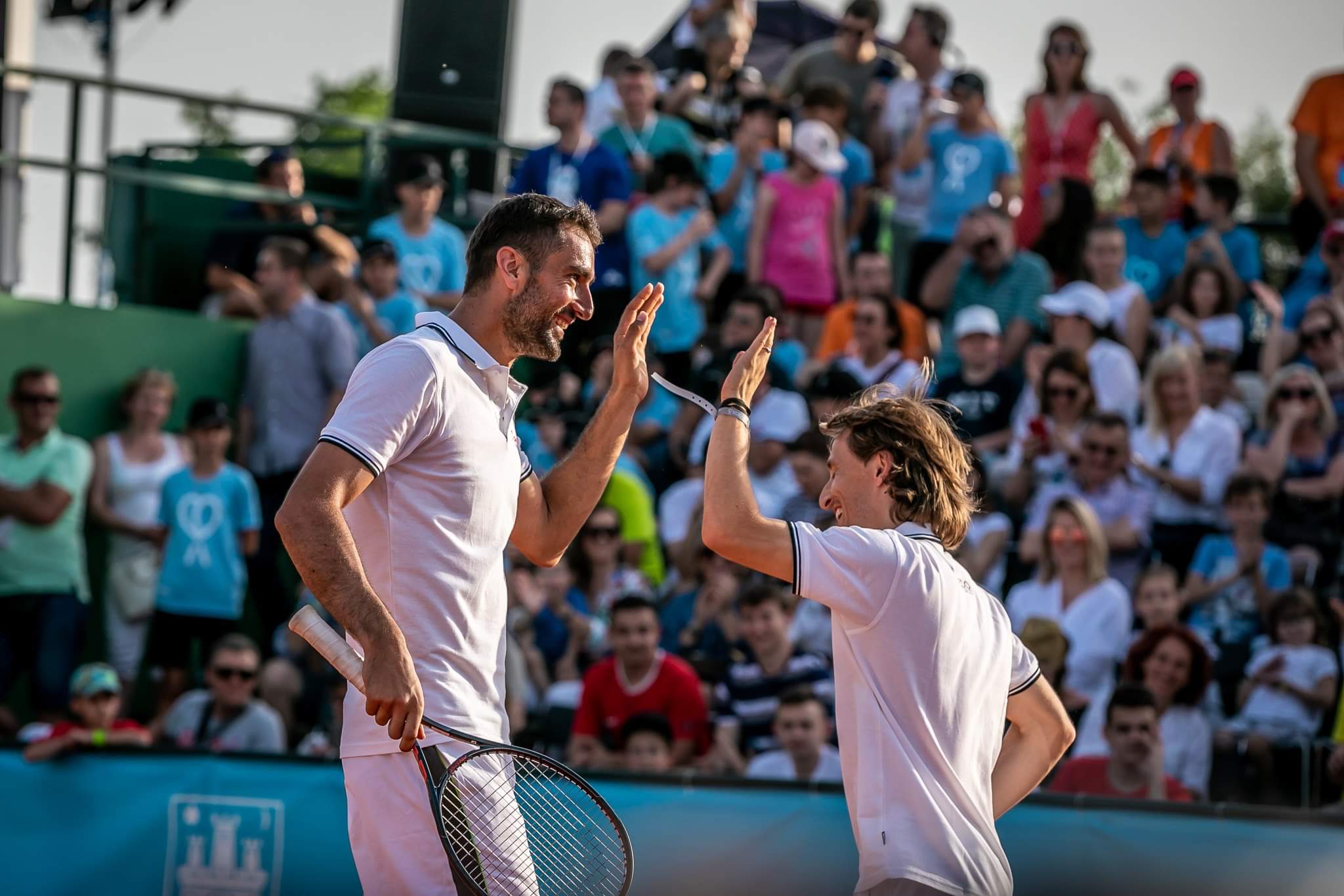 Модрич и Манджукич приняли участие в благотворительном теннисном турнире