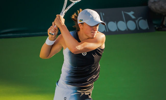 Варшава. Швёнтек вышла в четвертьфинал, Стефанини и Шрамкова дебютируют на этой стадии