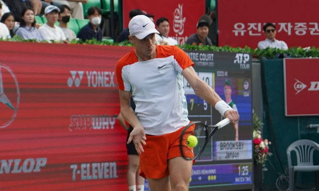 Сеул. Нисиока и Шаповалов сыграют в финале турнира Сеул. Нисиока и Шаповалов сыграют в финале турнира