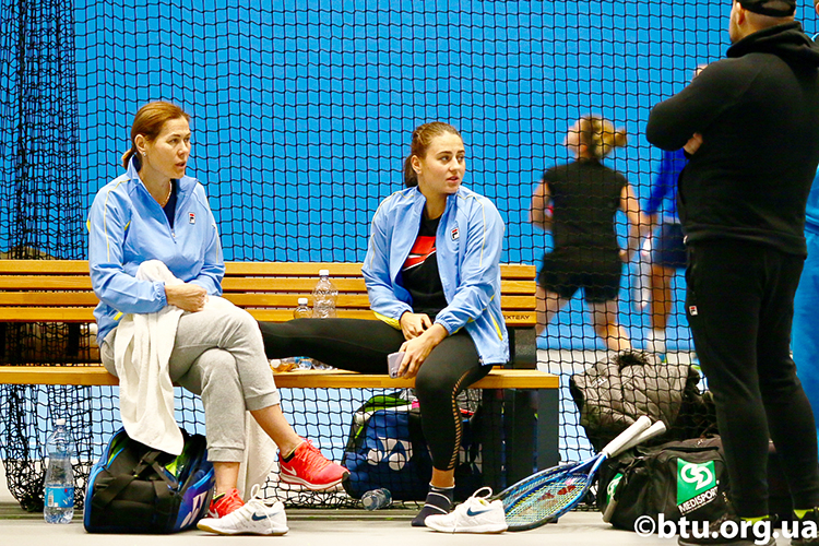 Марта Костюк досрочно закончила тренировку в составе сборной Украины