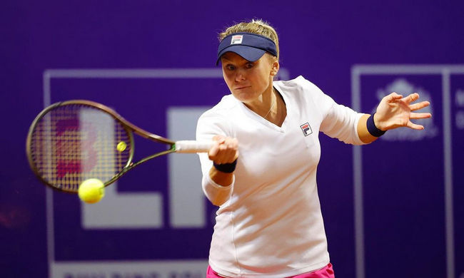 Чикаго. Байндл обыграла первую сеяную на старте турнира Чикаго. Байндл обыграла первую сеяную на старте турнира