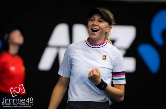Australian Open. Анисимова победила Соболенко, Барти впервые вышла во вторую неделю домашнего "Шлема"