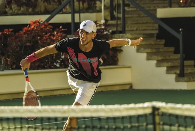 Третья ракетка мира готовится вернуться на корт: "Тренироваться по полной программе я не буду" Третья ракетка мира готовится вернуться на корт: "Тренироваться по полной программе я не буду"