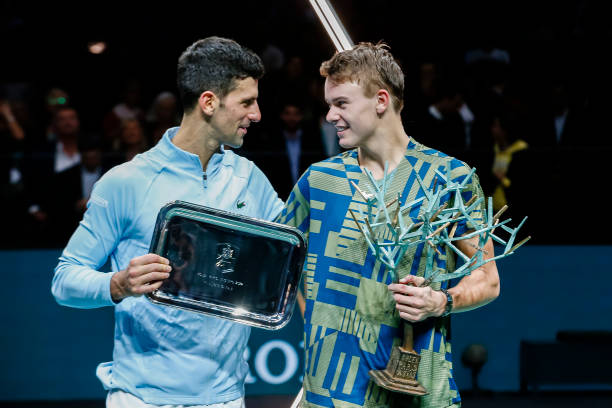 Новак Джокович: "Впечатляет, когда столь юный игрок остается настроенным и демонстрирует такую зрелость в важных матчах" Новак Джокович: "Впечатляет, когда столь юный игрок остается настроенным и демонстрирует такую зрелость в важных матчах"