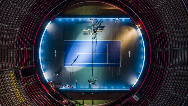 Федерер и Зверев собрали рекордное количество зрителей на теннисном матче