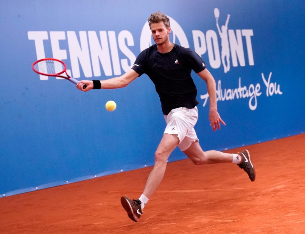 Чемпион выставочного турнира получил в качестве приза туалетную бумагу