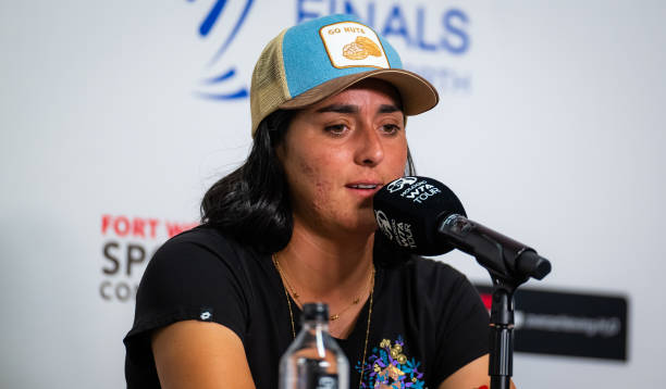 Онс Жабер: "Для себя я просто решаю, что нужно выиграть все матчи, чтобы не вычислять свои шансы на выход из группы" Онс Жабер: "Для себя я просто решаю, что нужно выиграть все матчи, чтобы не вычислять свои шансы на выход из группы"