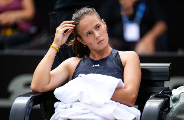 Дарья Касаткина: "Как человеку с нетрадиционной ориентацией, который осуждает войну, для меня опасно возвращаться домой, учитывая существующий режим"