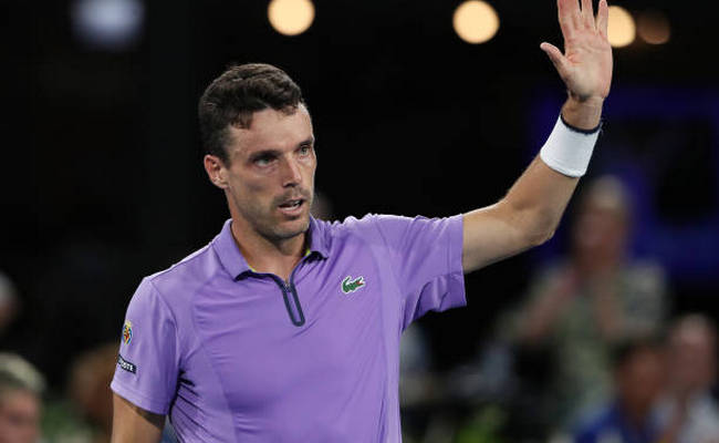 Аделаида. Баутиста Агут победил действующего чемпиона и сыграет в финале против "лаки лузера" Аделаида. Баутиста Агут победил действующего чемпиона и сыграет в финале против "лаки лузера"