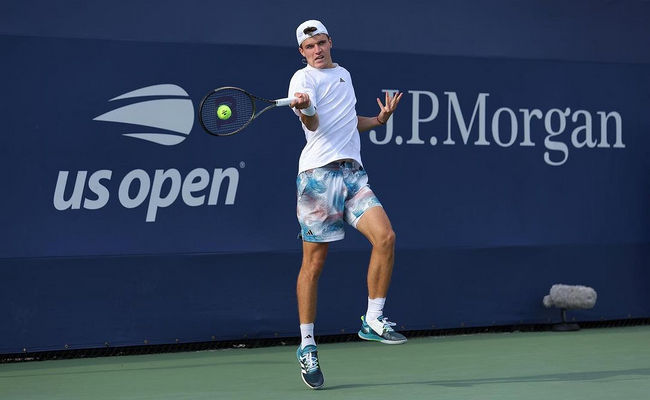 US Open. Морено де Альборан спас матчболы в финале отбора, 17-летний Меншик дебютирует в основе "мэйджора"