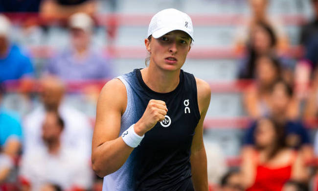 Монреаль. Швёнтек снова победила Мухову, Гауфф обыграла чемпионку Уимблдона