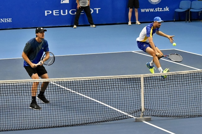 Пуна. Молчанов стартует в парной сетке