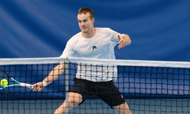 Муйрон-ле-Каптиф. Сачко одержал непростую победу в стартовом матче