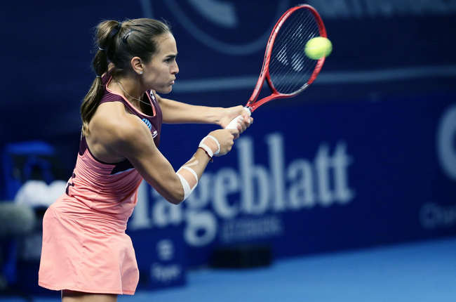 Люксембург. Мертенс и Пуиг выиграли стартовые матчи