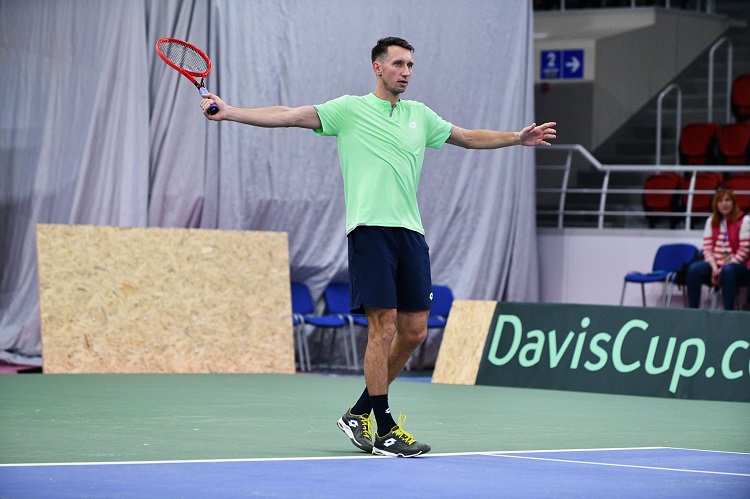 Марченко и Стаховский продолжают подготовку к матчам в Кубке Дэвиса