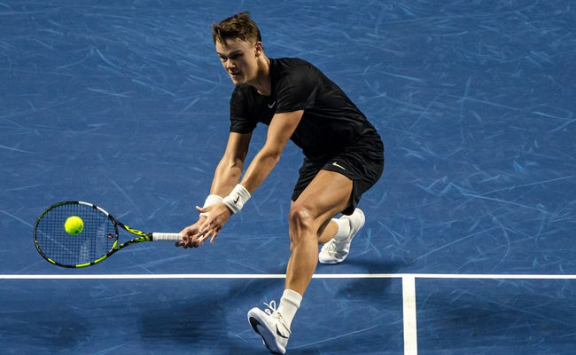 Базель. Руне выиграл третий матч подряд под руководством Беккера, Хуркач и Умбер сыграют за место в финале