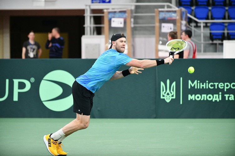 Марченко и Стаховский продолжают подготовку к матчам в Кубке Дэвиса