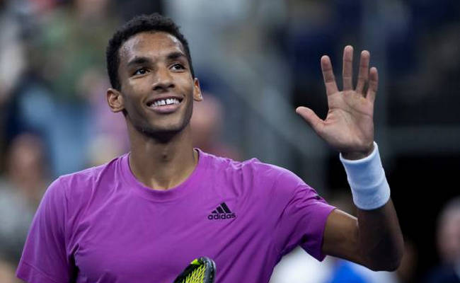 Антверпен. Оже-Альяссим выиграл второй титул ATP подряд Антверпен. Оже-Альяссим выиграл второй титул ATP подряд