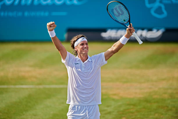 Мальорка. 41-летний Лопес вышел в четвертьфинал на последнем турнире в карьере, Ганфманн победил пятую ракетку мира Циципаса