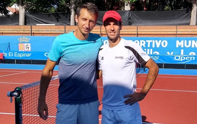 Кемпер. Стаховский успешно стартовал в парном разряде Кемпер. Стаховский успешно стартовал в парном разряде