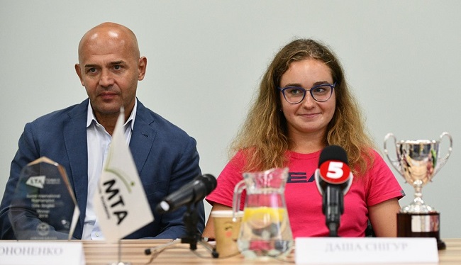 Игорь Кононенко: "У Даши Снигур высокий потенциал, но надо очень серьезно и много работать" Игорь Кононенко: "У Даши Снигур высокий потенциал, но надо очень серьезно и много работать"